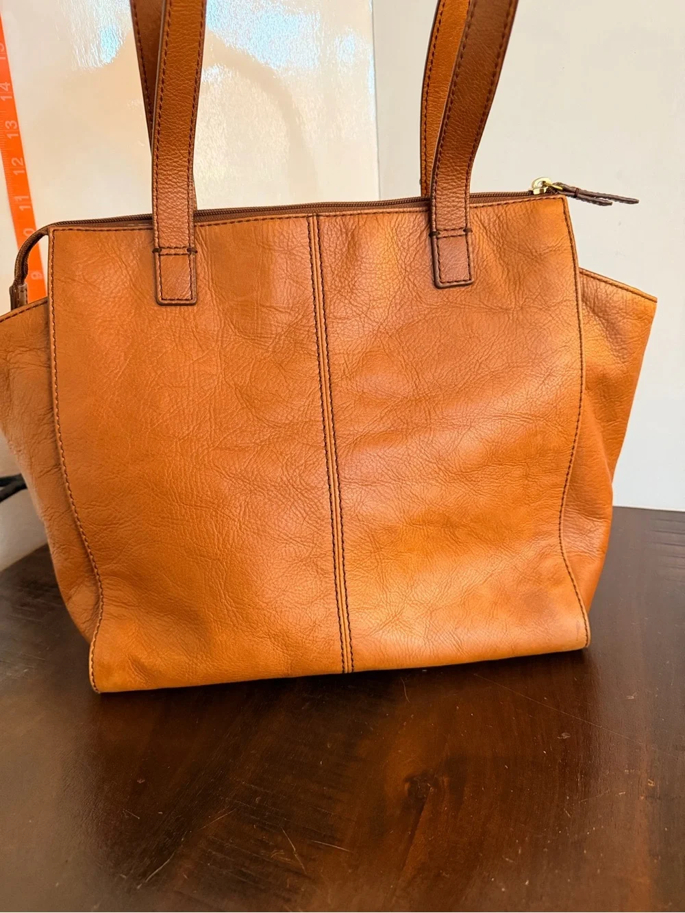 Fossil spacious leather